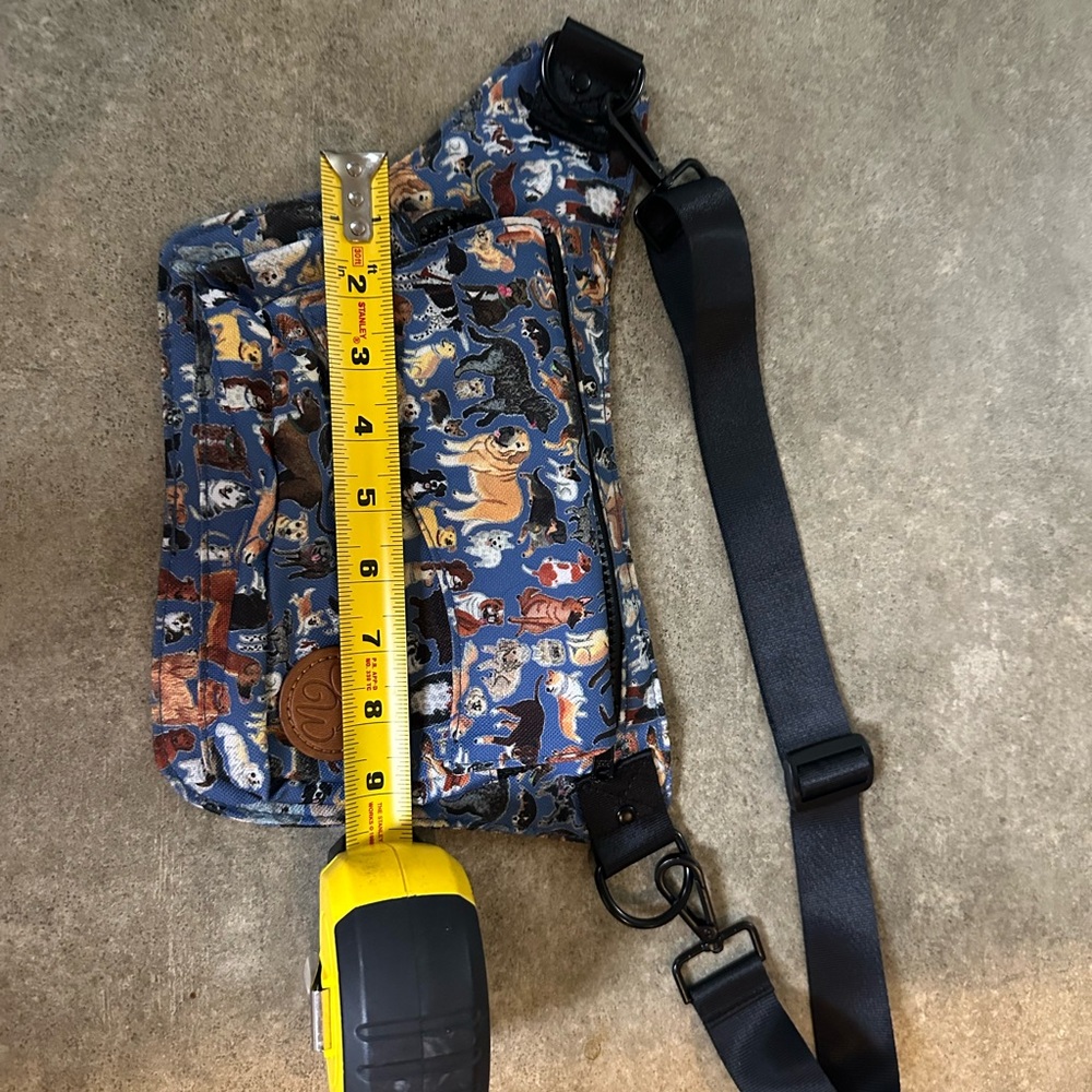 Stylish Dog Print Crossbody Bag in Blue - Picture 7 of 7